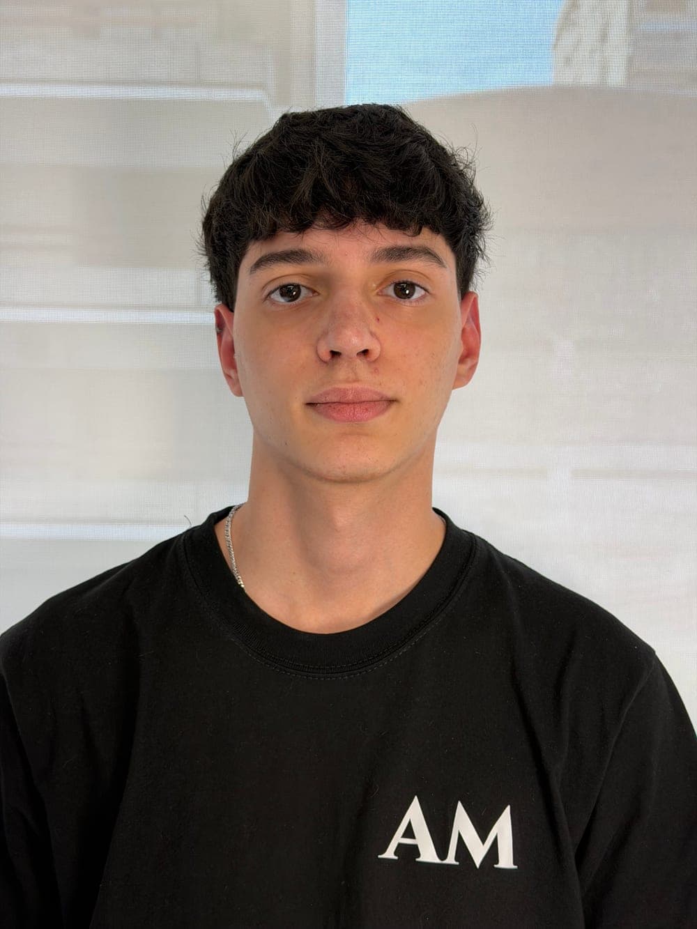 Tobías Causerano, barbero de AM Barbería en Villa Urquiza